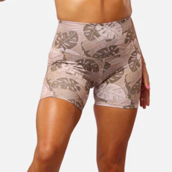 INFINITY BIKE SHORT - Picture 9 of 9